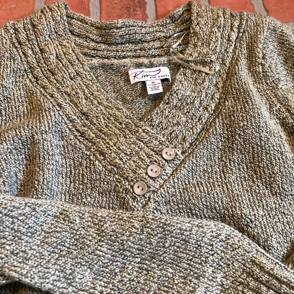 Kim Rogers sweater - Picture 3 of 4